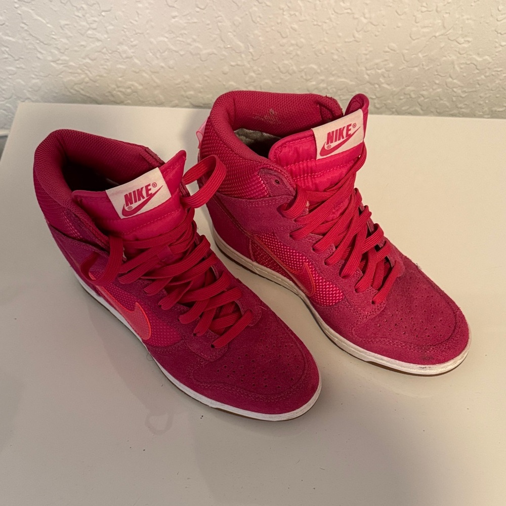 Nike Women's Fuchsia High-Top Sneakers